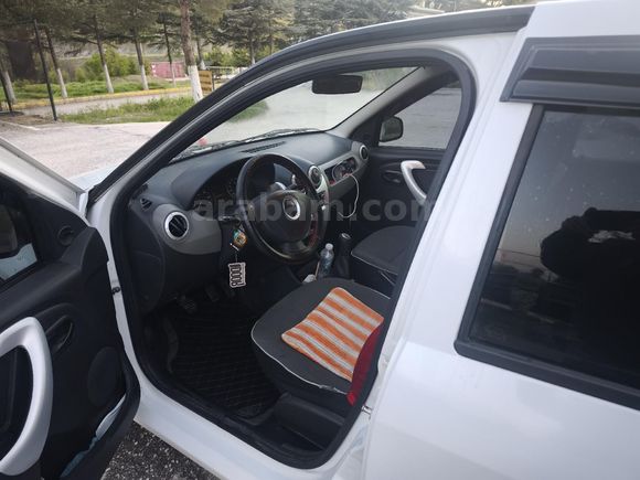 Sahibinden Dacia Logan 1.2 Ambiance 2012 Model