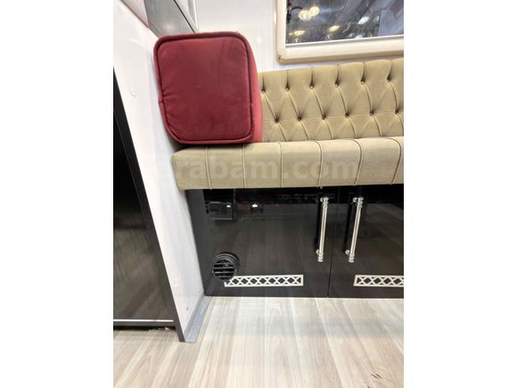 Sahibinden Karavan Mercedes Sprinter 413 CDI / Çift Teker Ağır Şasi Alkovenli VIP  
