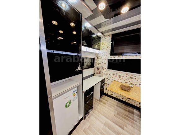 Sahibinden Karavan Mercedes Sprinter 413 CDI / Çift Teker Ağır Şasi Alkovenli VIP  