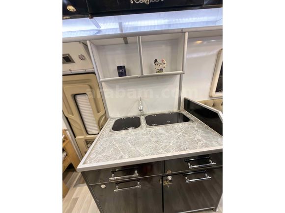 Sahibinden Karavan Mercedes Sprinter 413 CDI / Çift Teker Ağır Şasi Alkovenli VIP  