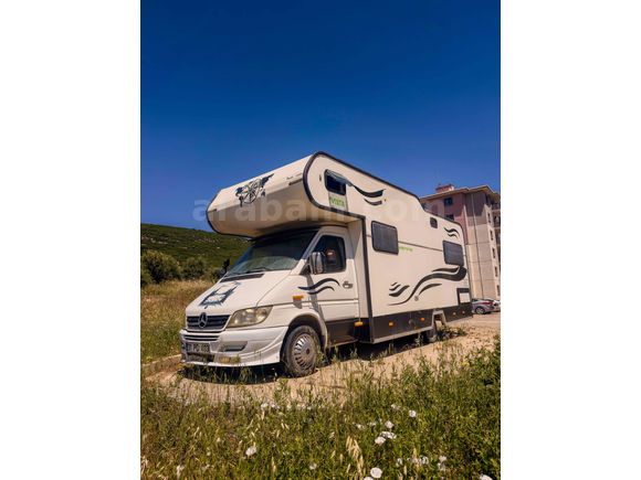 Sahibinden Karavan Mercedes Sprinter 413 CDI / Çift Teker Ağır Şasi Alkovenli VIP  