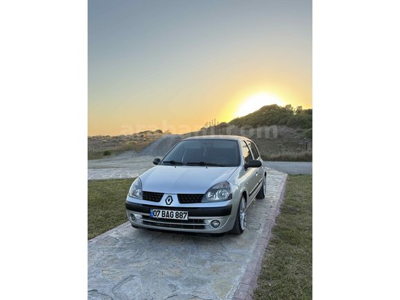 Sahibinden Renault Clio 1.2 Authentique 2006 Model  247000 km Gri