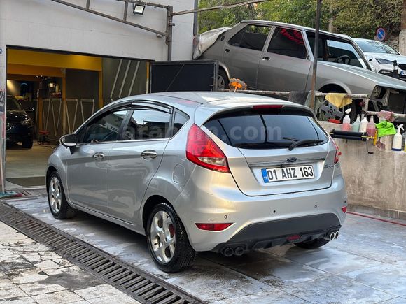 Sahibinden Ford Fiesta 1.4 Titanium 2010 Model