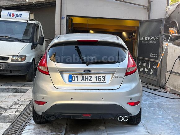 Sahibinden Ford Fiesta 1.4 Titanium 2010 Model