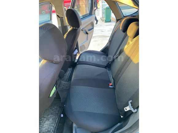 Sahibinden Ford Focus 1.6 TDCi Trend 2005 Model 