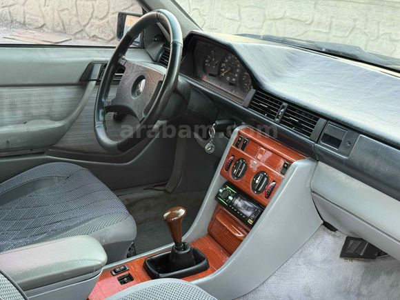 Beodway Parasına Mercedes - Benz E 200 1986 Model Ankara