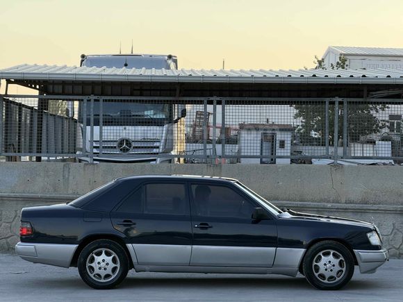 Beodway Parasına Mercedes - Benz E 200 1986 Model Ankara
