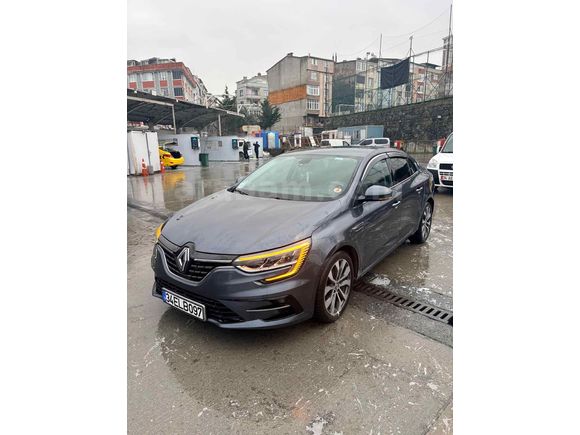 Sahibinden Renault Megane 1.5 Blue DCI Icon 2021 Model 