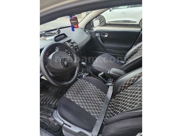 Sahibinden Renault Megane 1.4 Authentique 2007 Model