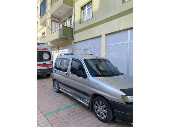 Sahibinden Peugeot Partner 1.9 D 2002 Model