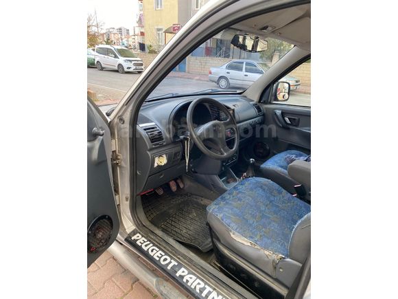 Sahibinden Peugeot Partner 1.9 D 2002 Model
