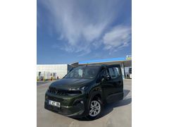 Sahibinden Peugeot Rifter 1.5 BlueHDI Allure 2025 Model 