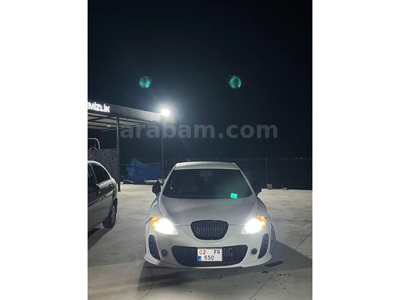 YENİ GÖĞÜS LEON