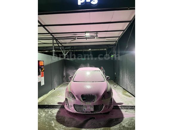 YENİ GÖĞÜS LEON