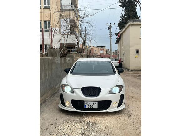 YENİ GÖĞÜS LEON