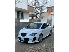 YENİ GÖĞÜS LEON