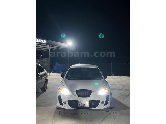 YENİ GÖĞÜS LEON