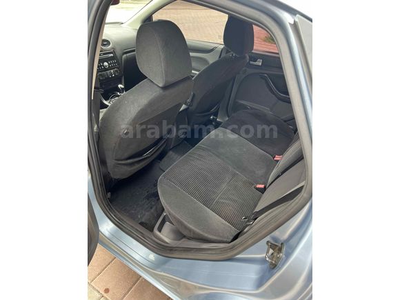 Sahibinden Ford Focus 1.6 Ghia 2005 Model 