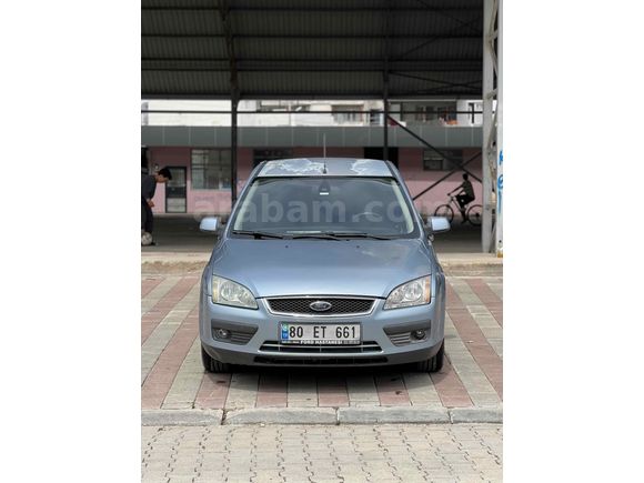 Sahibinden Ford Focus 1.6 Ghia 2005 Model 