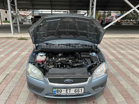 Sahibinden Ford Focus 1.6 Ghia 2005 Model 
