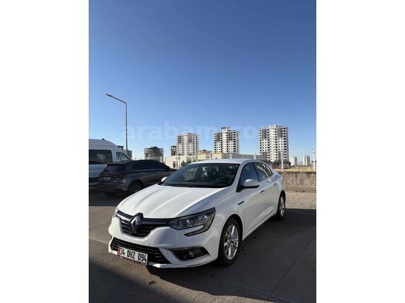 Sahibinden Renault Megane 1.5 Blue DCI Touch 2020 Model 