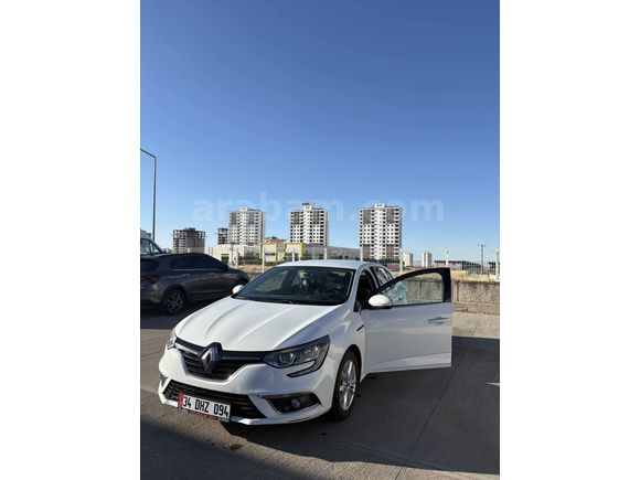 Sahibinden Renault Megane 1.5 Blue DCI Touch 2020 Model 