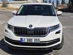 Sahibinden Skoda Kodiaq 1.4 TSI 150 hp  Prestige 2018 Model  107.000 km 4x4 ruhsata işli çeki demiri Beyaz