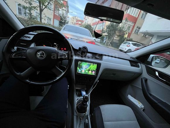 Sahibinden Skoda Rapid 1.2 Ambition 2013 Model İstanbul