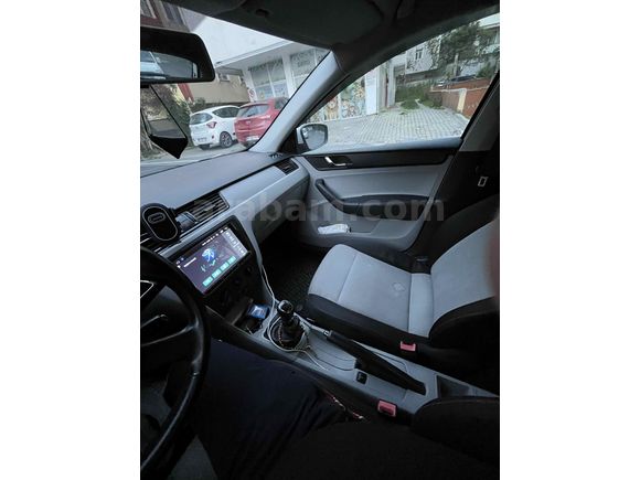 Sahibinden Skoda Rapid 1.2 Ambition 2013 Model İstanbul