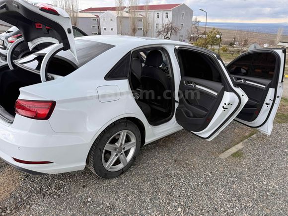Audi A3 Sedan 35 TFSI Model Afyon