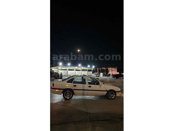 Sahibinden Opel Vectra 2.0 GLS 1993 Model 