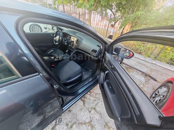 Sahibinden Renault Megane 1.3 TCe Joy 2021 Model Acill