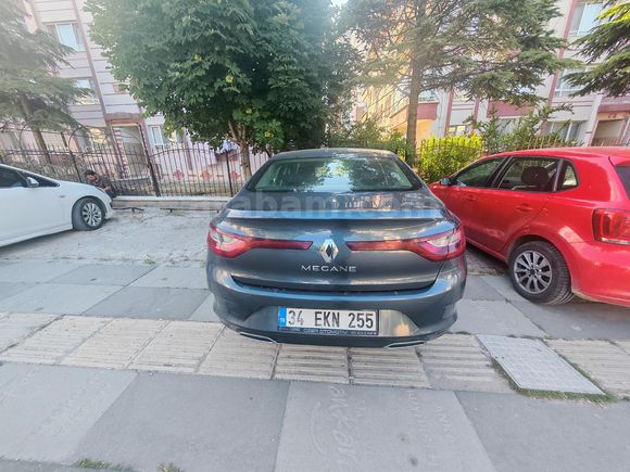 Sahibinden Renault Megane 1.3 TCe Joy 2021 Model Acill