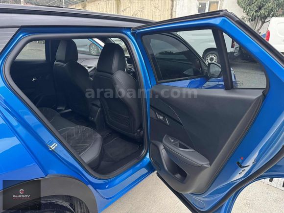 2023 e-2008 GT MAKYAJLI + ELKTRKLI KLTK+ISITMA+ BOYASIZ+44.000KM