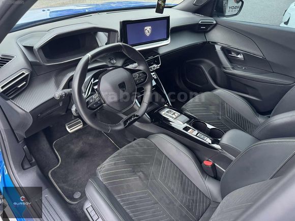 2023 e-2008 GT MAKYAJLI + ELKTRKLI KLTK+ISITMA+ BOYASIZ+44.000KM