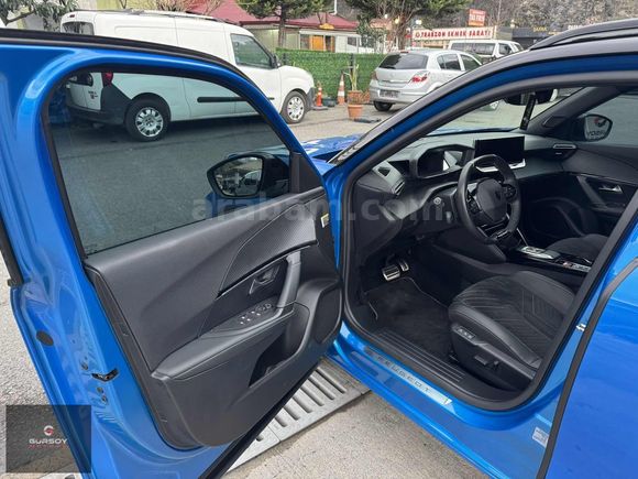2023 e-2008 GT MAKYAJLI + ELKTRKLI KLTK+ISITMA+ BOYASIZ+44.000KM