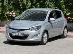 Galeriden Hyundai i20 1.4 CVVT Sense 2014 Model Konya