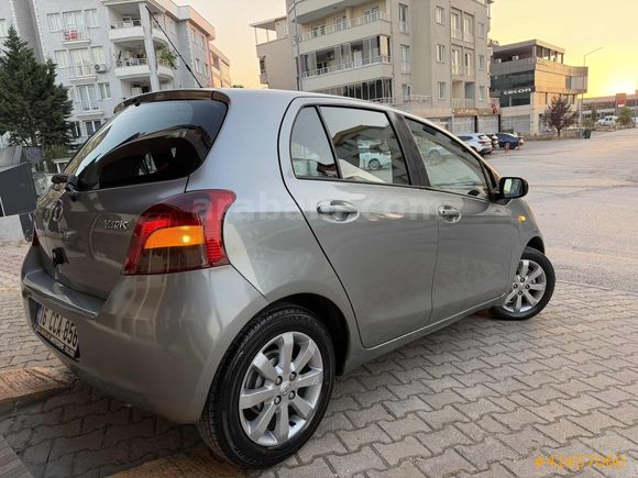 US CAR'dan TERTEMİZ / BAKIMLI /YARİS TERRA.!
