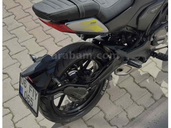 Temiz bakımlı askeri personelden CFmoto 250CL-X 