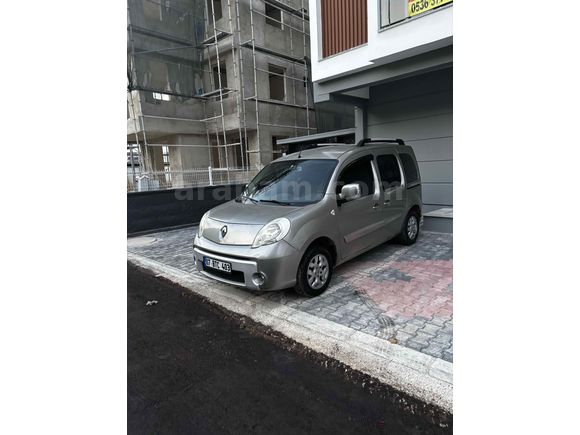 Sahibinden Renault Kangoo Multix 1.5 dCi Privilege Chromeline 2011 Model Antalya