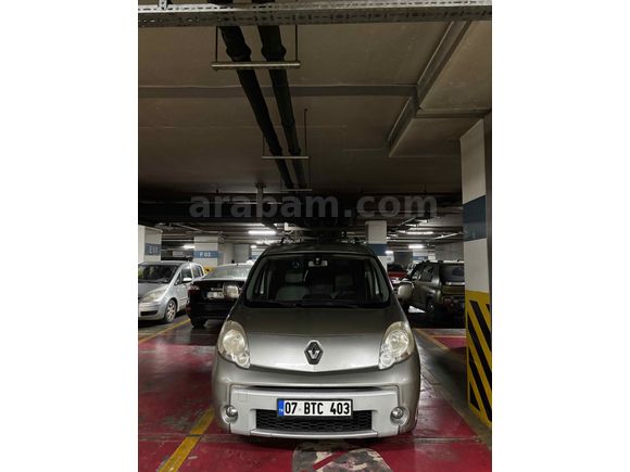 Sahibinden Renault Kangoo Multix 1.5 dCi Privilege Chromeline 2011 Model Antalya