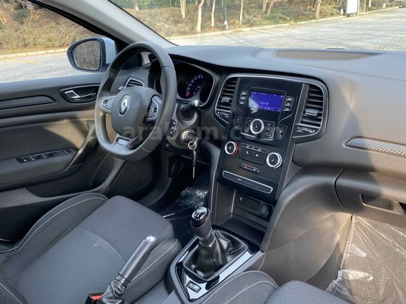 Galeriden Renault Megane 1.6 Joy 2018 Model Ankara