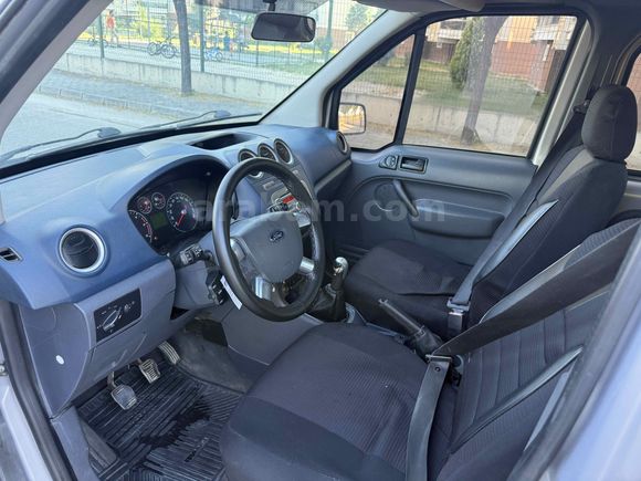FORD CORNECT 90 LİK AİLE ARACI PIRILPIRIL