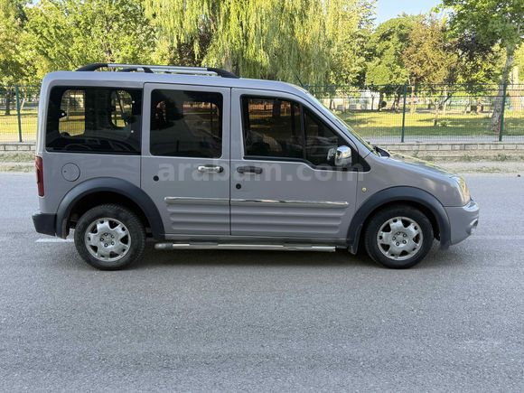 FORD CORNECT 90 LİK AİLE ARACI PIRILPIRIL