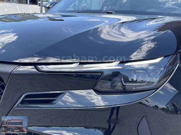 ALFİN ALFA ROMEO 2025 JUNİOR 1.2MHEV SPECİALEPLUS-BOYASIZ-SUNROF