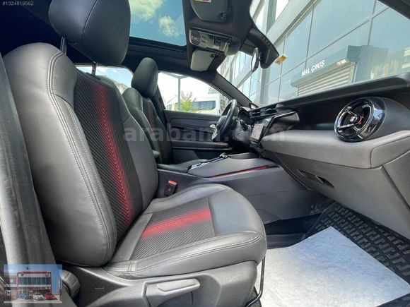 ALFİN ALFA ROMEO 2025 JUNİOR 1.2MHEV SPECİALEPLUS-BOYASIZ-SUNROF