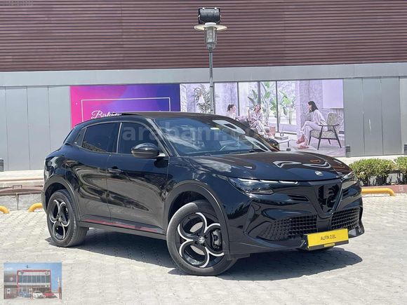 ALFİN ALFA ROMEO 2025 JUNİOR 1.2MHEV SPECİALEPLUS-BOYASIZ-SUNROF