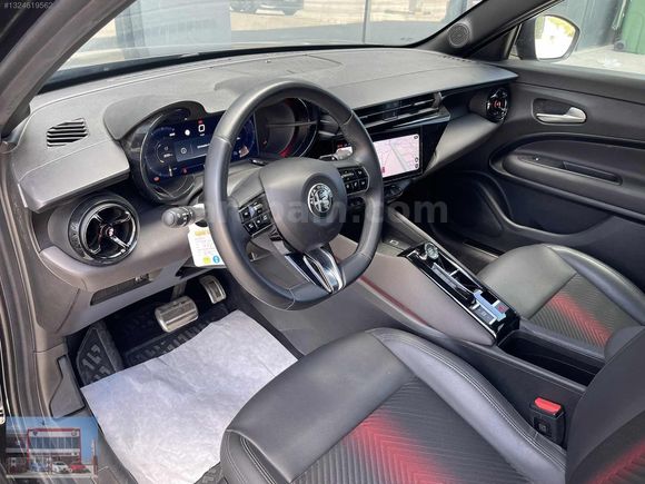 ALFİN ALFA ROMEO 2025 JUNİOR 1.2MHEV SPECİALEPLUS-BOYASIZ-SUNROF