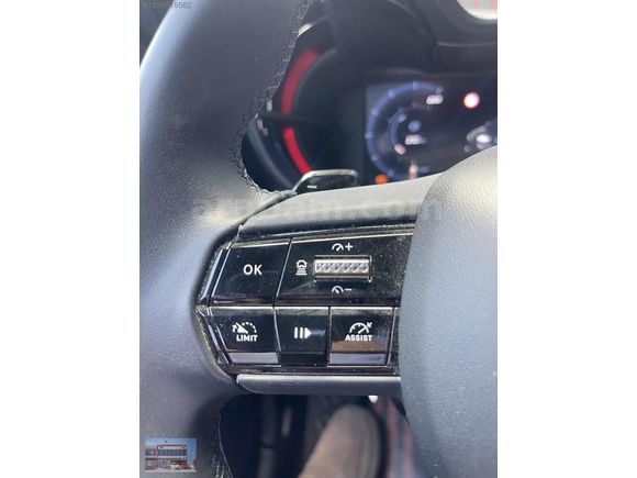 ALFİN ALFA ROMEO 2025 JUNİOR 1.2MHEV SPECİALEPLUS-BOYASIZ-SUNROF