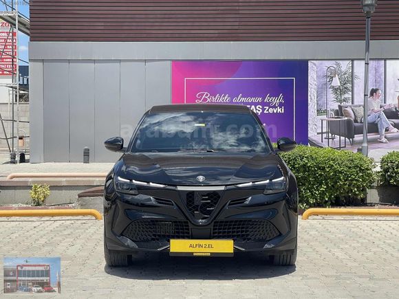 ALFİN ALFA ROMEO 2025 JUNİOR 1.2MHEV SPECİALEPLUS-BOYASIZ-SUNROF